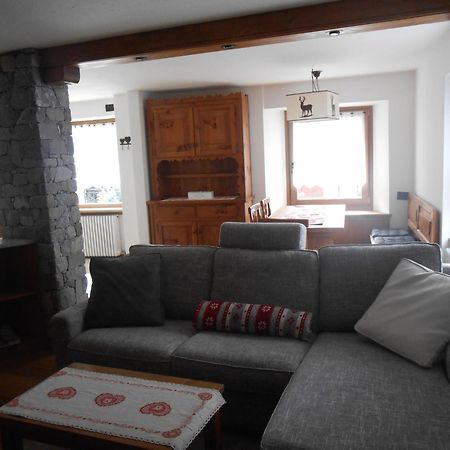 Maison De Meuny Courmayeur Zimmer foto